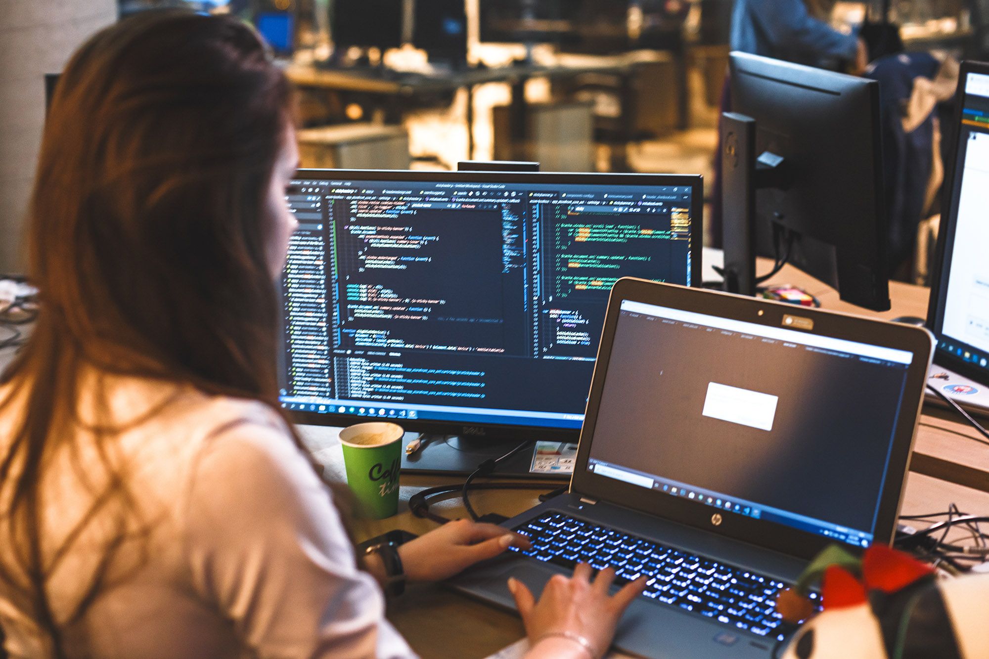 Künstliche Intelligenz (KI) verstehen: Grundlagen, Chancen und Anwendungen